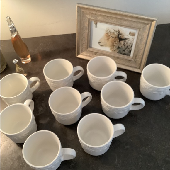 Vintage Gibson embossed fruit coffee mugs
Set of 2 - Picture 4 of 6